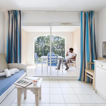 Garden & Aparthotel 3*