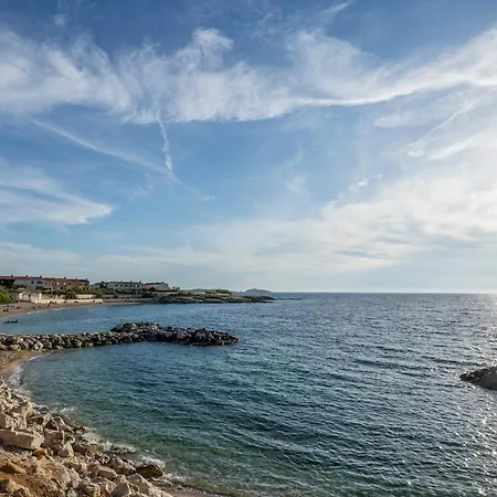 Aparthotel Garden & 3*