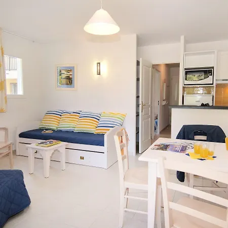 Aparthotel Garden & 3*