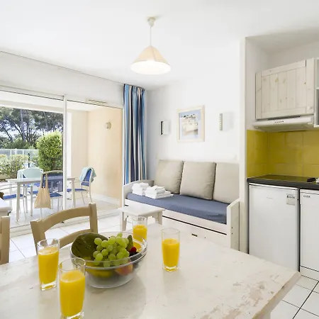 Aparthotel Garden & 3*