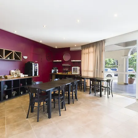 Garden & 3* Six-Fours-les-Plages