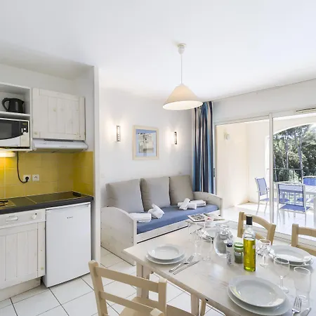 Aparthotel Garden & 3*